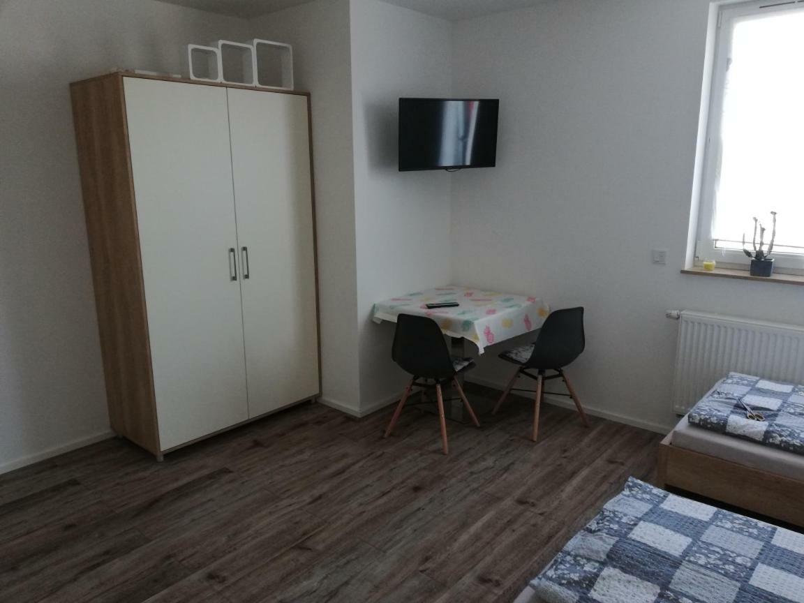 Am Muehlbach0 Hotell Bodenheim Exteriör bild